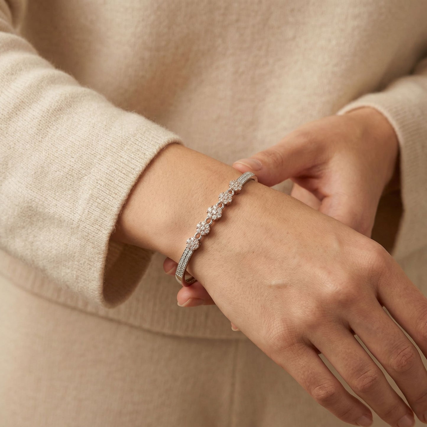 925 Sterling Silver Bracelet For women (10.7 gm)